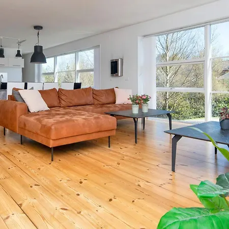 16 Person In Ebeltoft-by Traum בית נופש אבלטופט