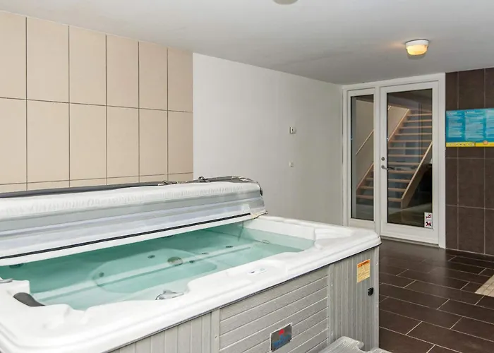 16 Person In Ebeltoft-by Traum בית נופש